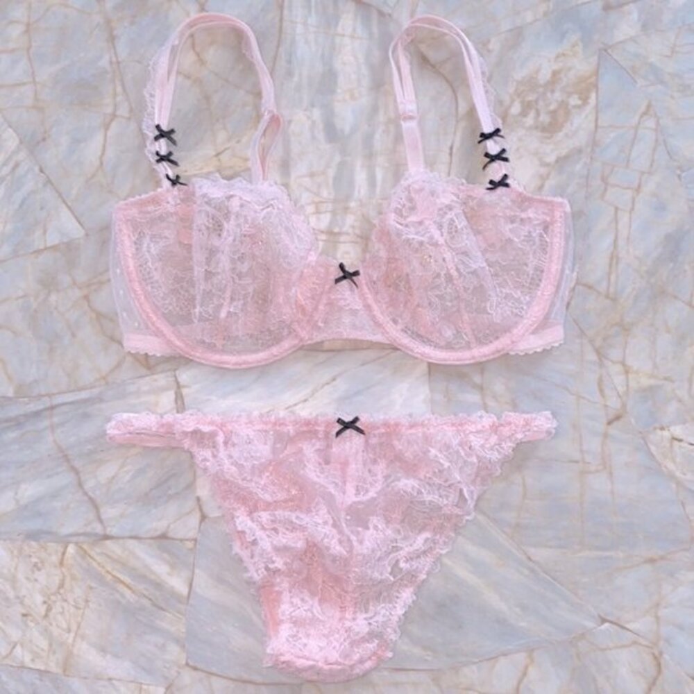 2 Pc‎ Dream Angels Matching Set Light Pink Lace 32DD  Bra & Small Panty